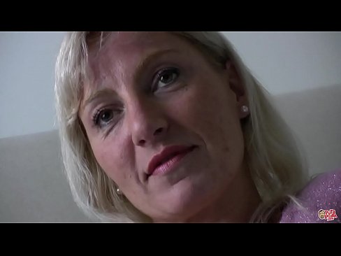 ❤️ 我们所有的母亲性交... 女士,请注意你的行为! ☑ Sex video